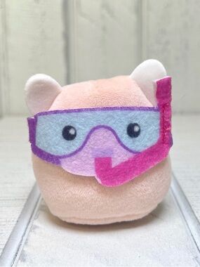 Squishville By Squishmallows Lily Llama W/Goggles & Snorkel Collectible Plush